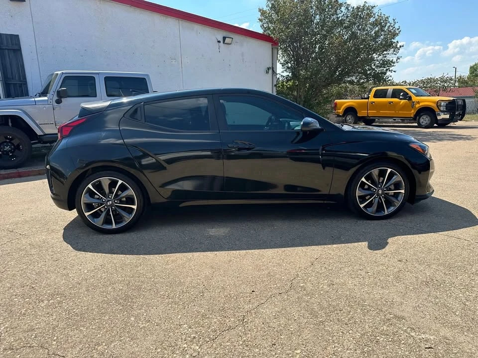 2019 Hyundai Veloster - Image 8 of 20