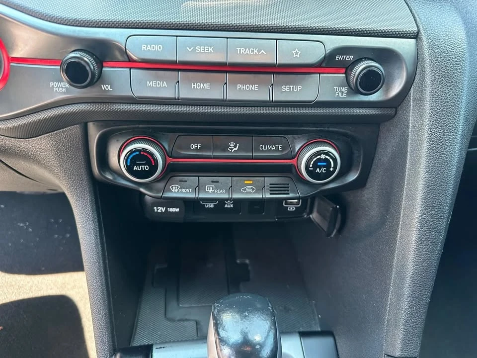 2019 Hyundai Veloster - Image 13 of 20