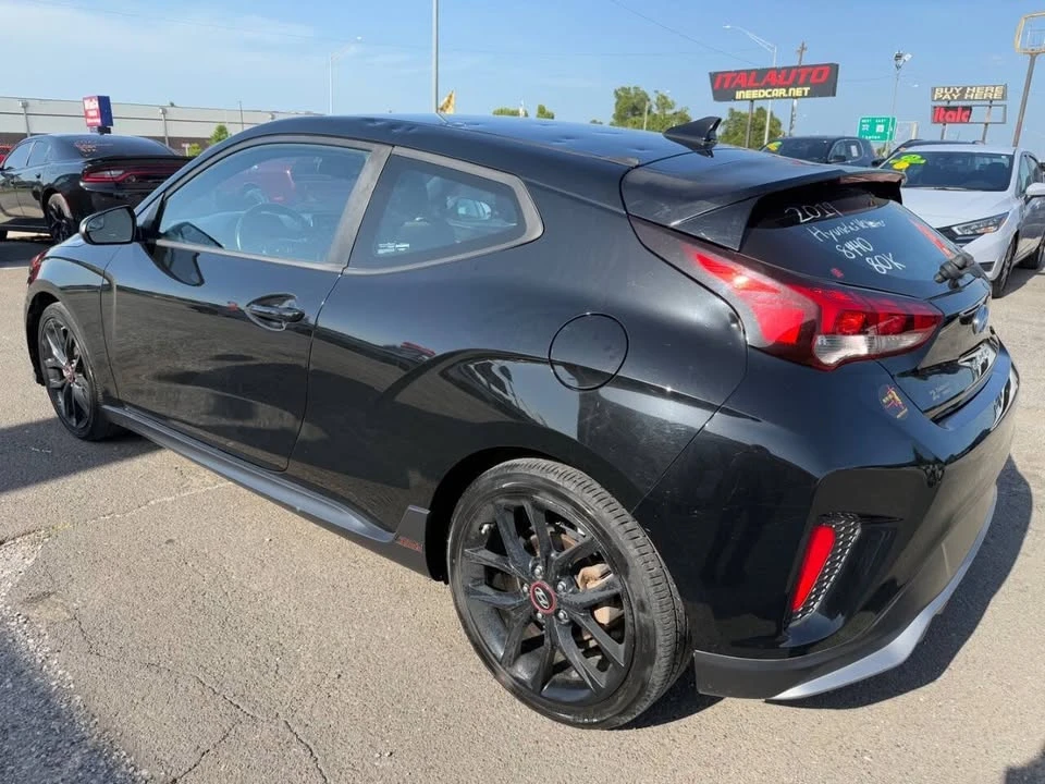 2019 Hyundai Veloster - Image 11 of 20