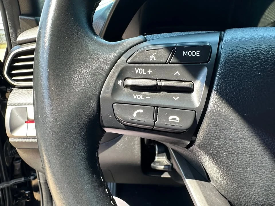 2019 Hyundai Veloster - Image 15 of 20