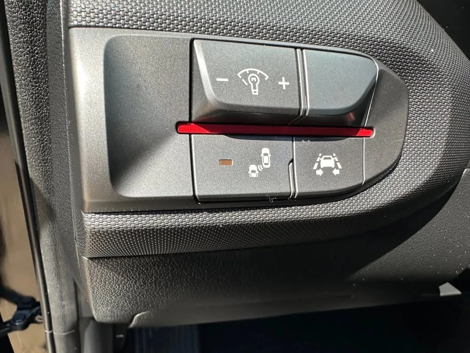 2019 Hyundai Veloster - Image 18 of 20