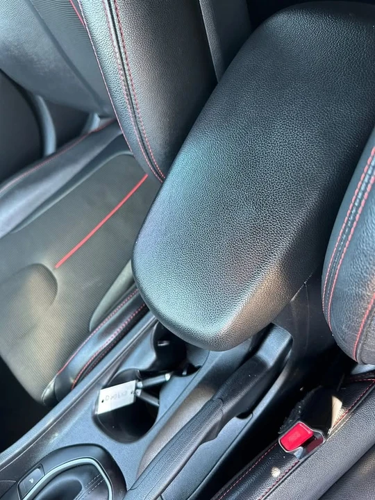 2019 Hyundai Veloster - Image 12 of 20