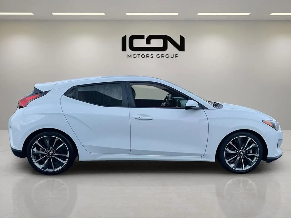 2019 Hyundai Veloster - Image 4 of 13