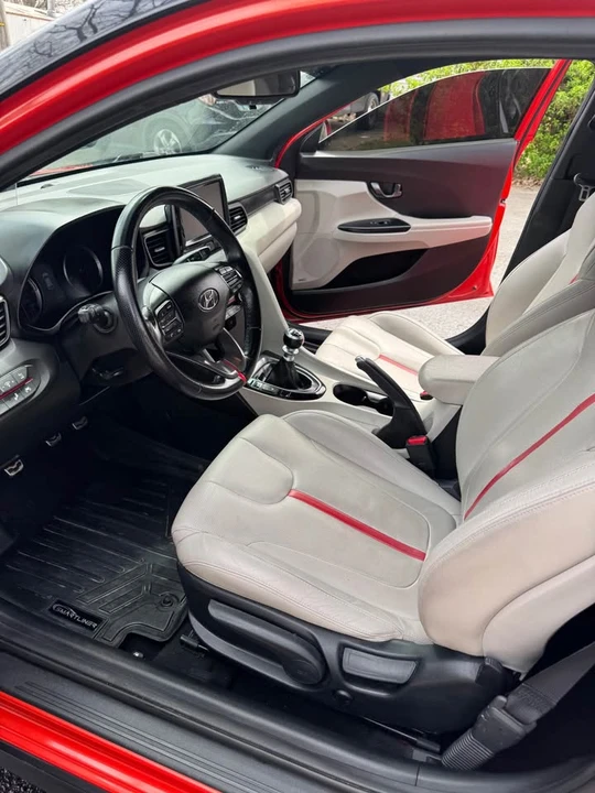 2019 Hyundai Veloster - Image 7 of 12