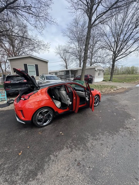 2019 Hyundai Veloster - Image 4 of 12