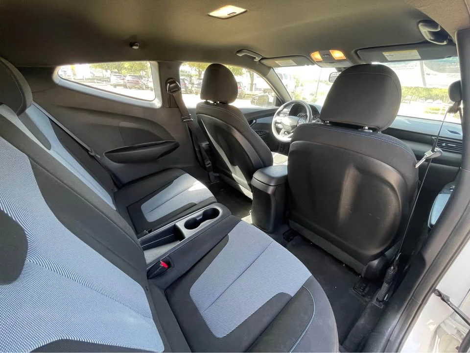2019 Hyundai Veloster - Image 6 of 13