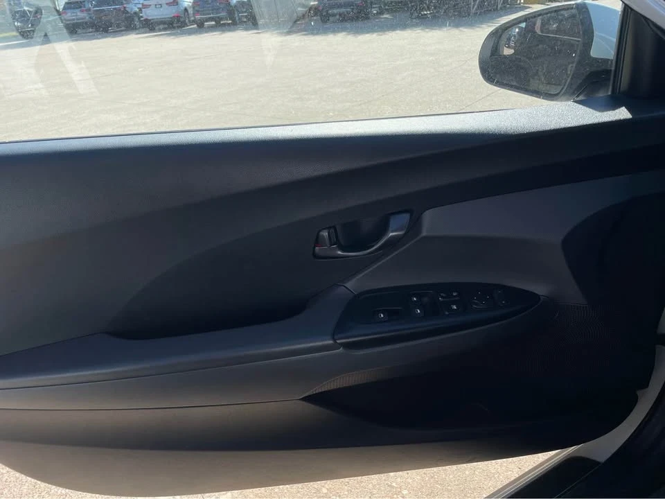 2019 Hyundai Veloster - Image 7 of 14