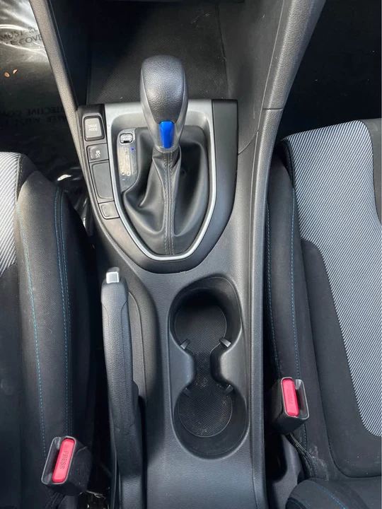 2019 Hyundai Veloster - Image 12 of 13
