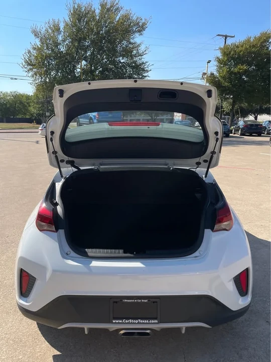 2019 Hyundai Veloster - Image 5 of 14