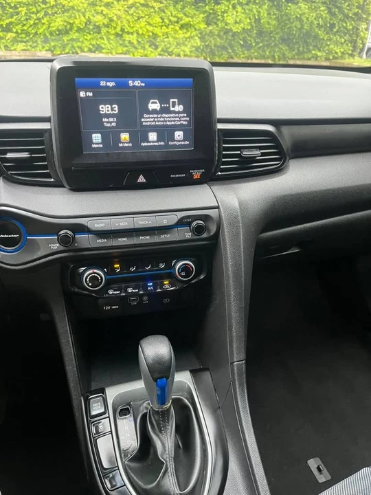 2019 Hyundai Veloster - Image 13 of 13