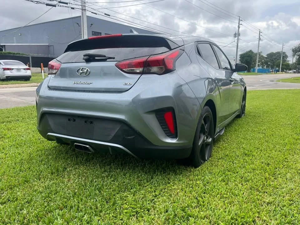 2019 Hyundai Veloster - Image 8 of 12