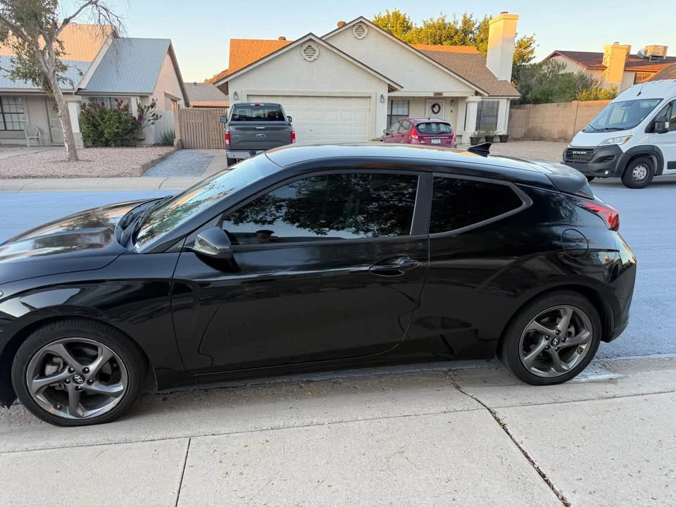 2019 Hyundai Veloster - Image 3 of 12