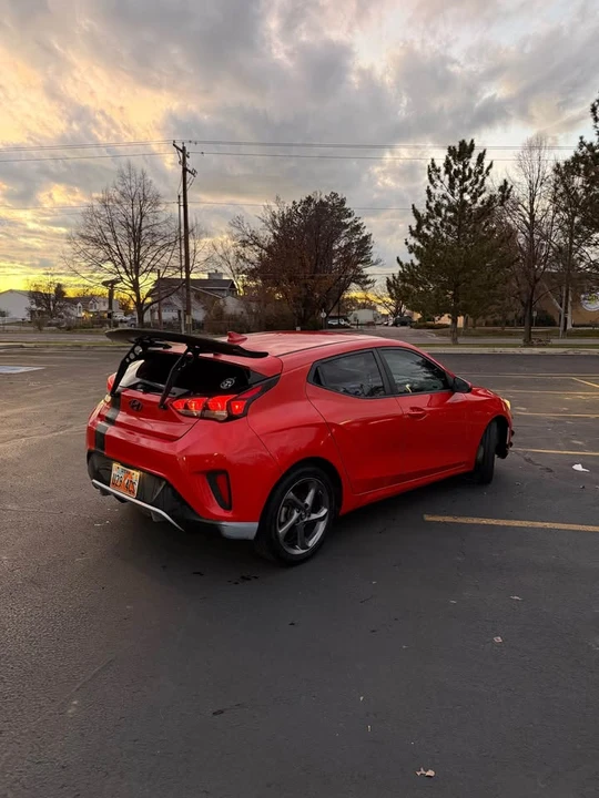 2019 Hyundai Veloster - Image 4 of 7