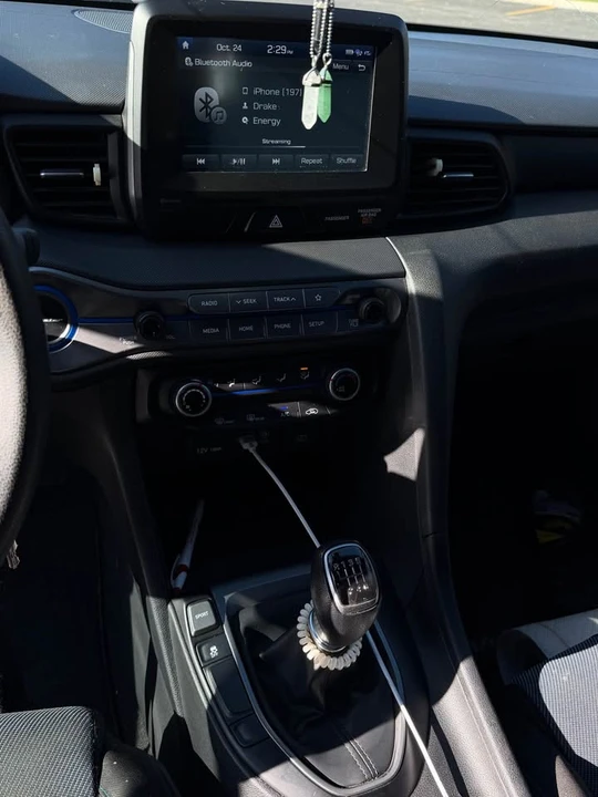 2019 Hyundai Veloster - Image 6 of 7