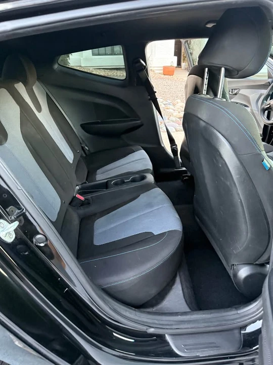 2019 Hyundai Veloster - Image 11 of 12