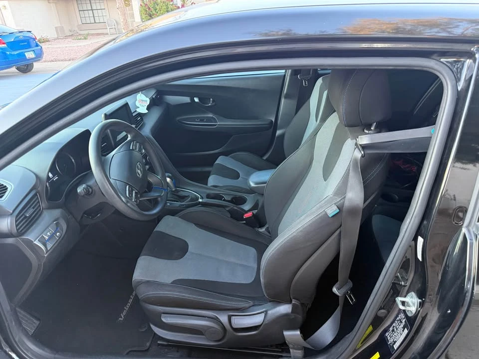 2019 Hyundai Veloster - Image 9 of 12