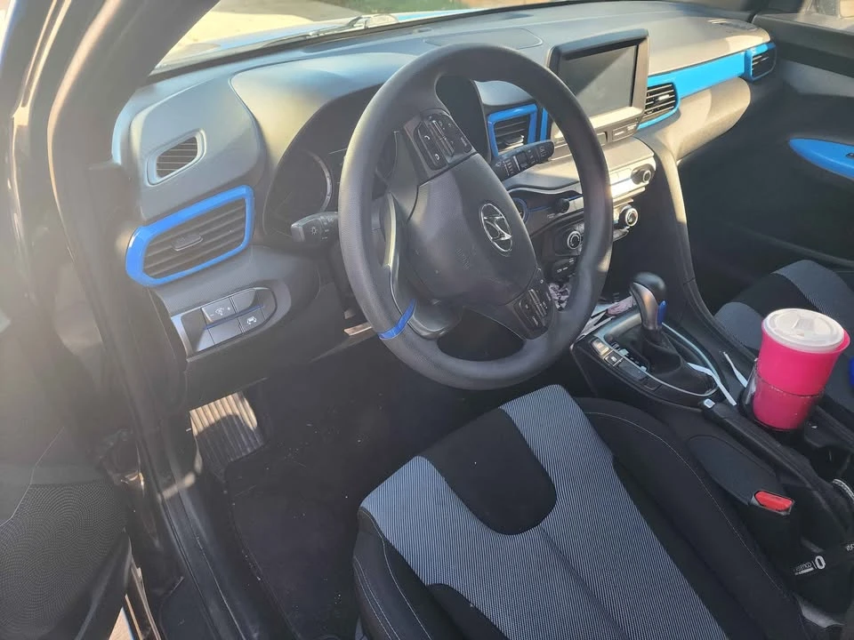 2019 Hyundai Veloster - Image 2 of 6