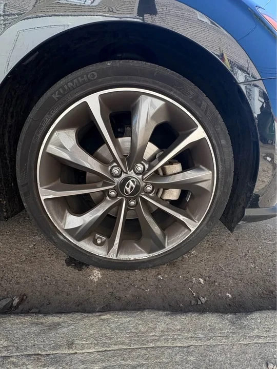 2019 Hyundai Veloster - Image 5 of 6