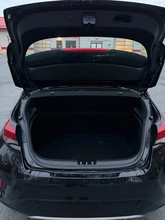 2019 Hyundai Veloster - Image 6 of 6