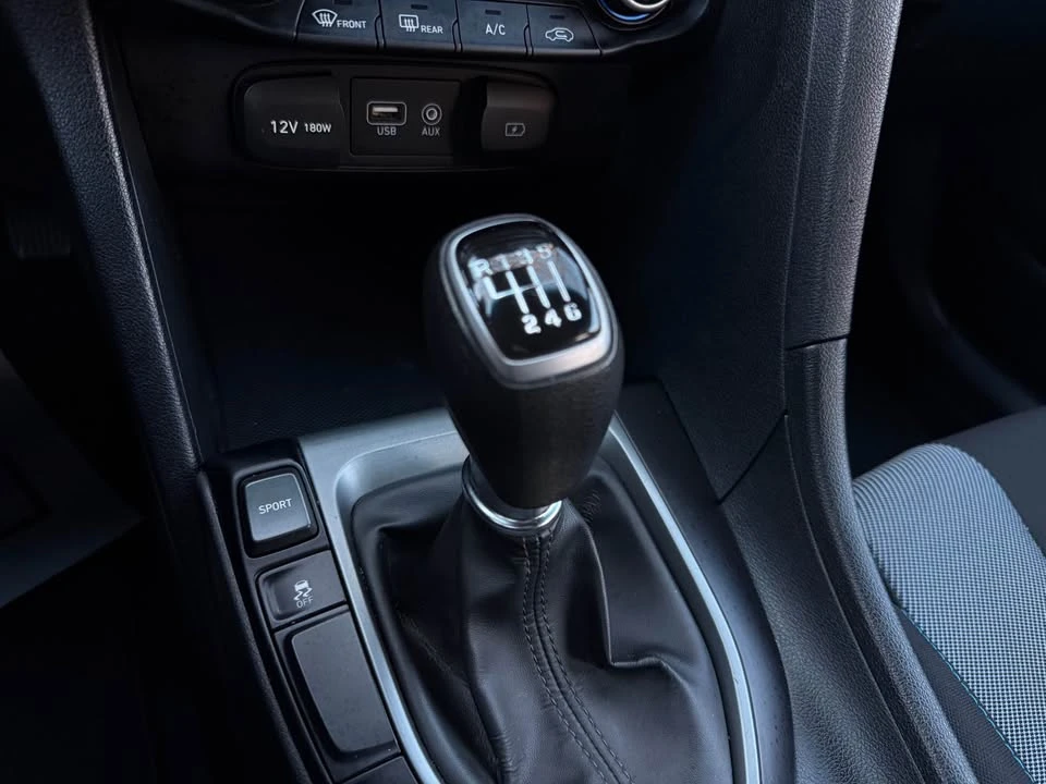 2019 Hyundai Veloster - Image 15 of 15