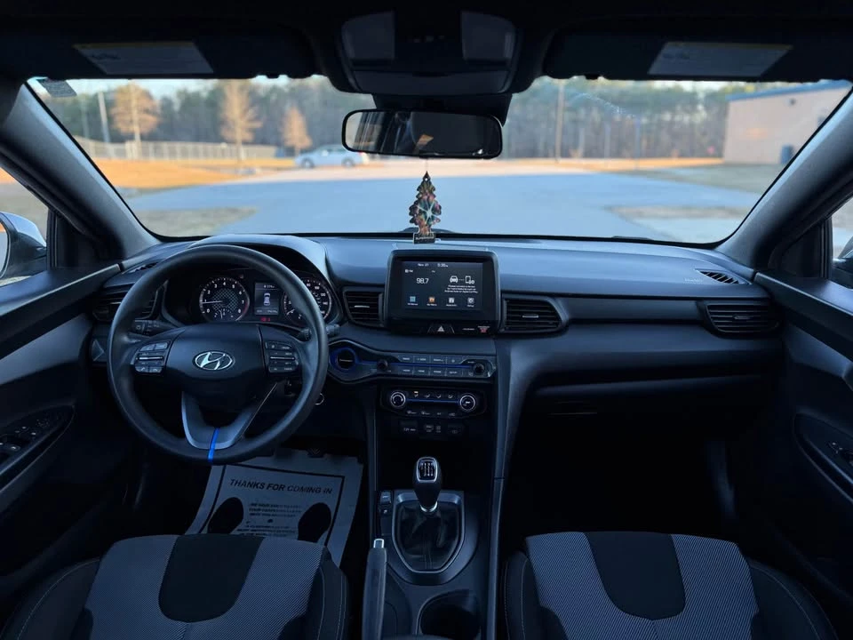 2019 Hyundai Veloster - Image 9 of 15