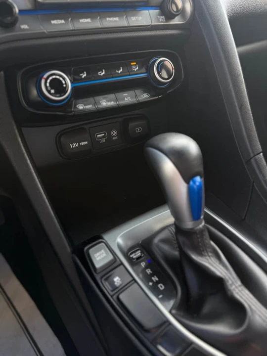 2019 Hyundai Veloster - Image 12 of 12