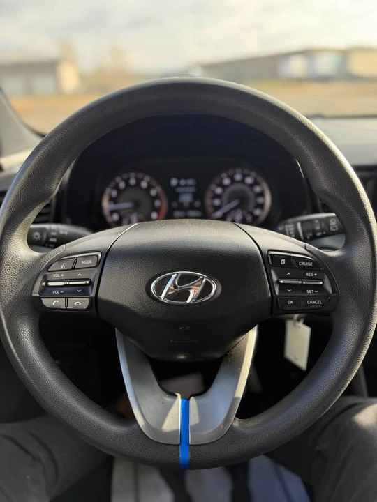 2019 Hyundai Veloster - Image 11 of 12