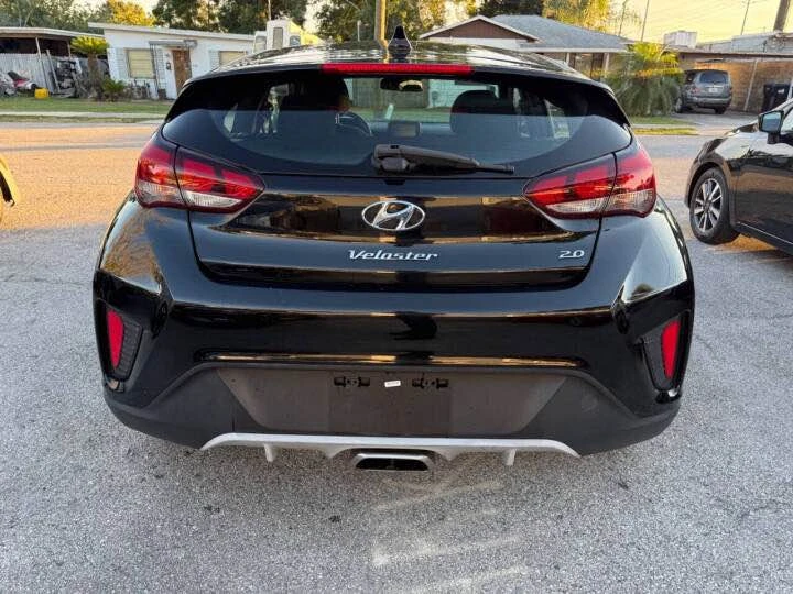 2019 Hyundai Veloster - Image 6 of 9
