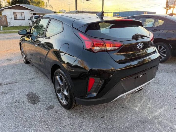2019 Hyundai Veloster - Image 7 of 9