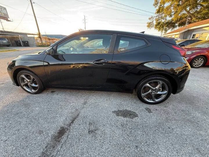 2019 Hyundai Veloster - Image 4 of 9