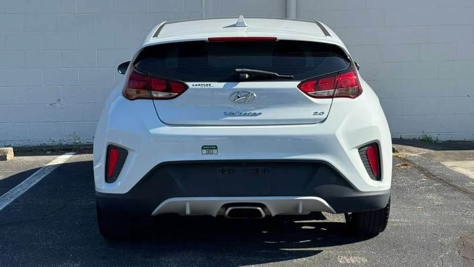 2019 Hyundai Veloster - Image 4 of 17