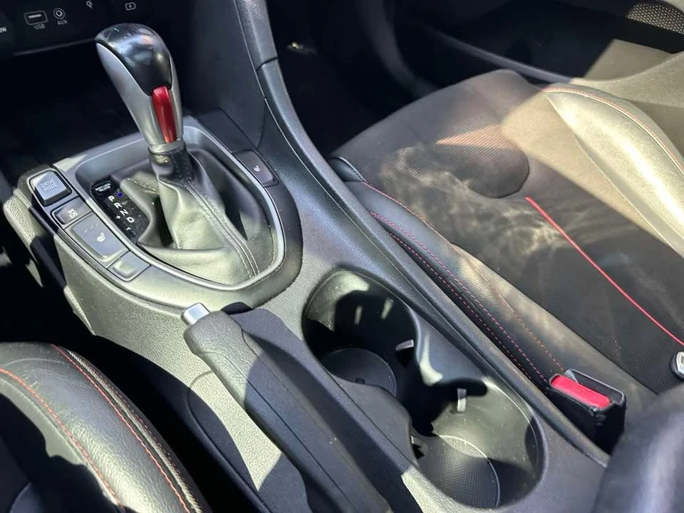 2019 Hyundai Veloster - Image 11 of 18