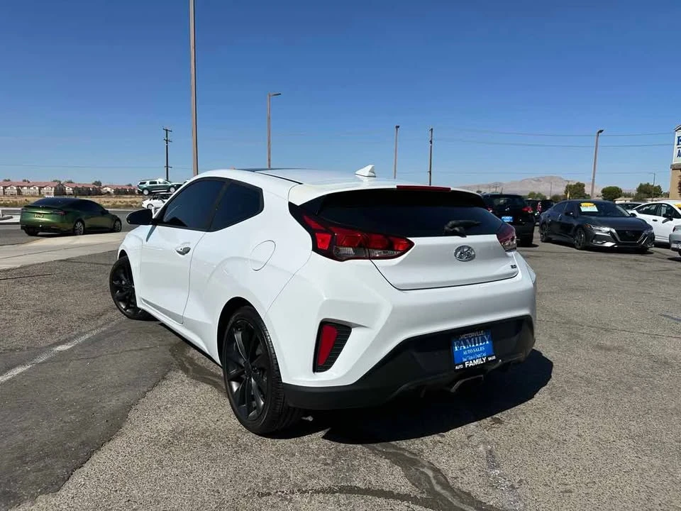 2019 Hyundai Veloster - Image 3 of 18