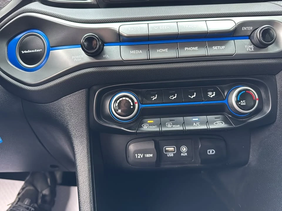 2019 Hyundai Veloster - Image 13 of 20