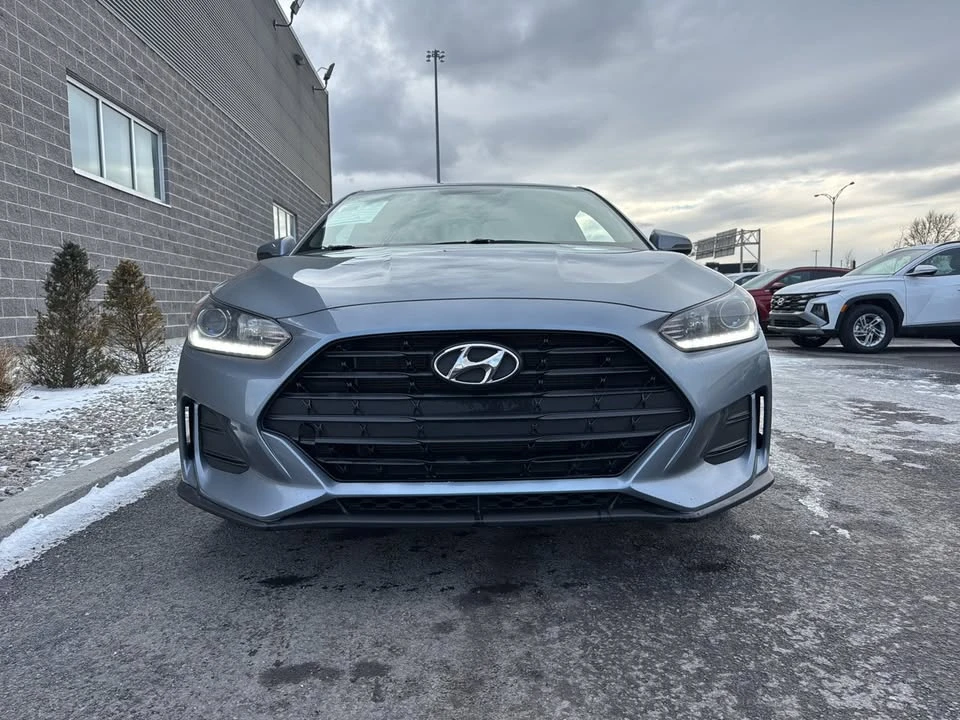 2019 Hyundai Veloster - Image 2 of 20