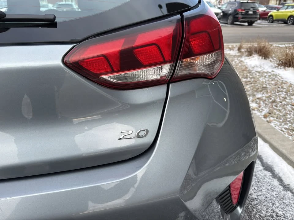 2019 Hyundai Veloster - Image 7 of 20