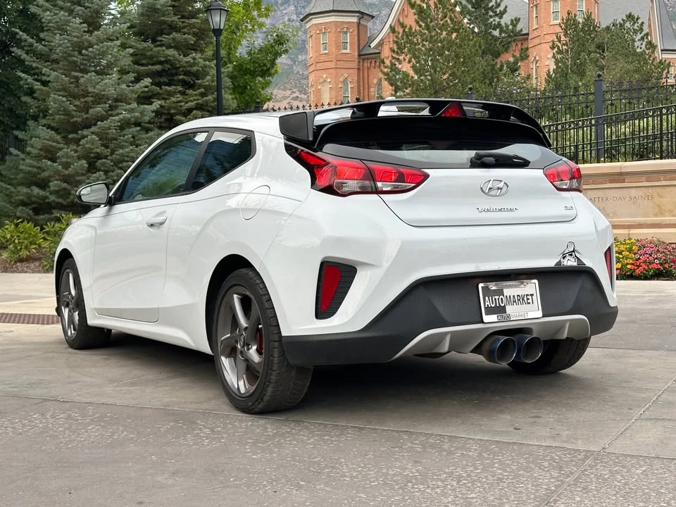 2019 Hyundai Veloster - Image 8 of 17