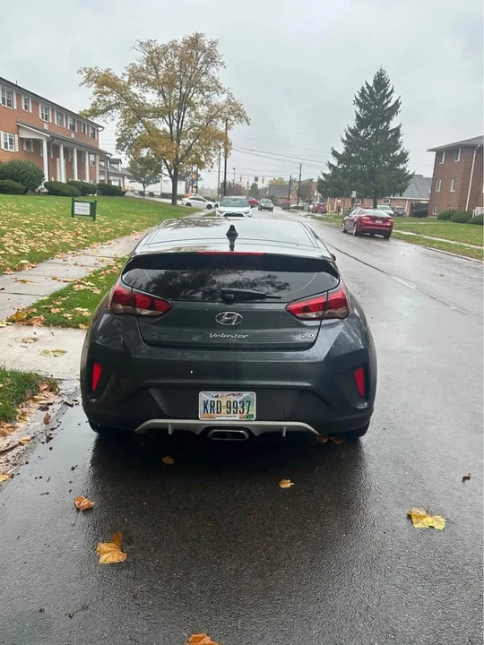 2019 Hyundai Veloster - Image 4 of 5