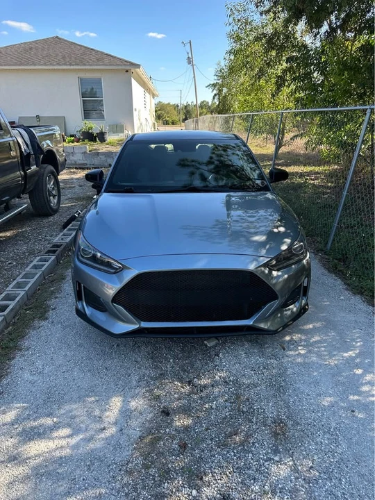 2019 Hyundai Veloster - Image 2 of 13
