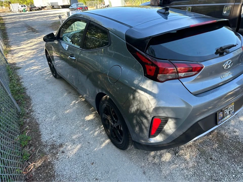 2019 Hyundai Veloster - Image 5 of 13