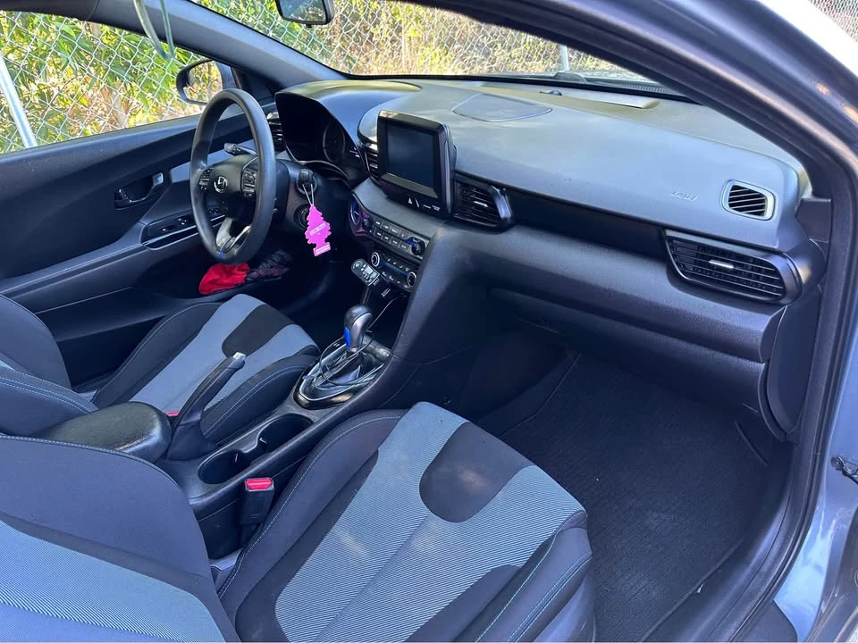 2019 Hyundai Veloster - Image 13 of 13