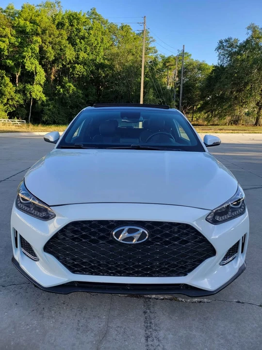 2019 Hyundai Veloster - Image 2 of 15