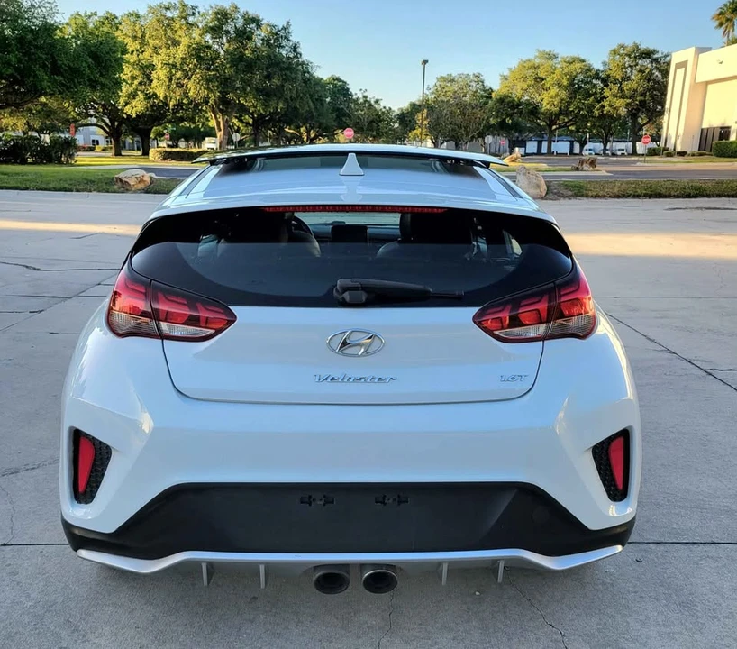2019 Hyundai Veloster - Image 12 of 15