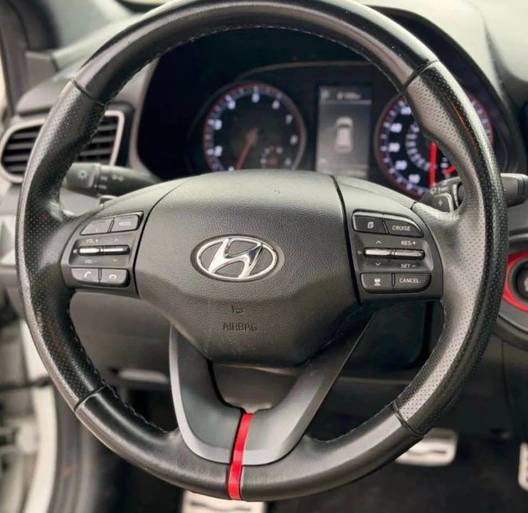 2019 Hyundai Veloster - Image 10 of 14