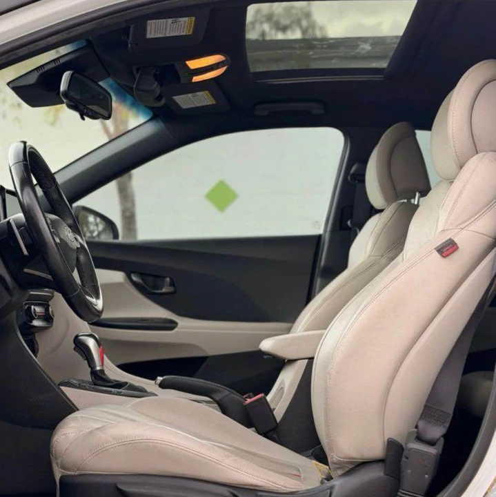 2019 Hyundai Veloster - Image 9 of 14