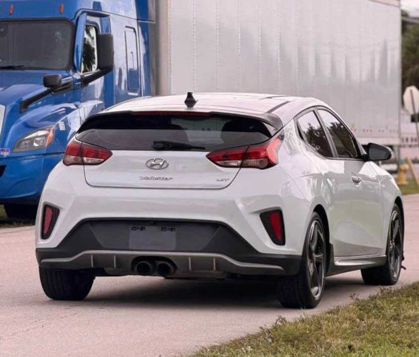 2019 Hyundai Veloster - Image 4 of 14