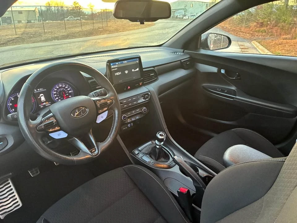 2019 Hyundai Veloster N - Image 7 of 10