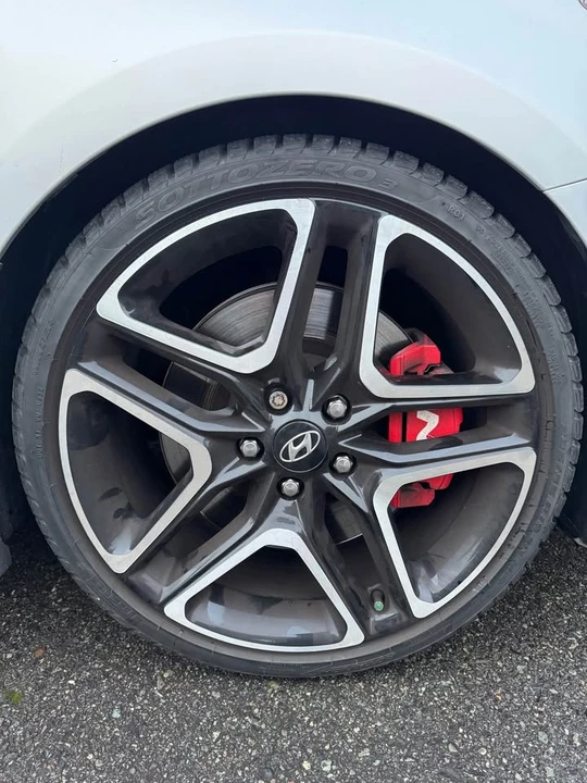2019 Hyundai Veloster N - Image 19 of 20