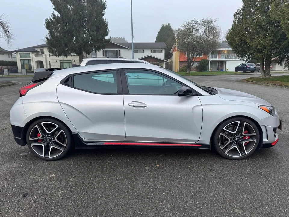 2019 Hyundai Veloster N - Image 2 of 20