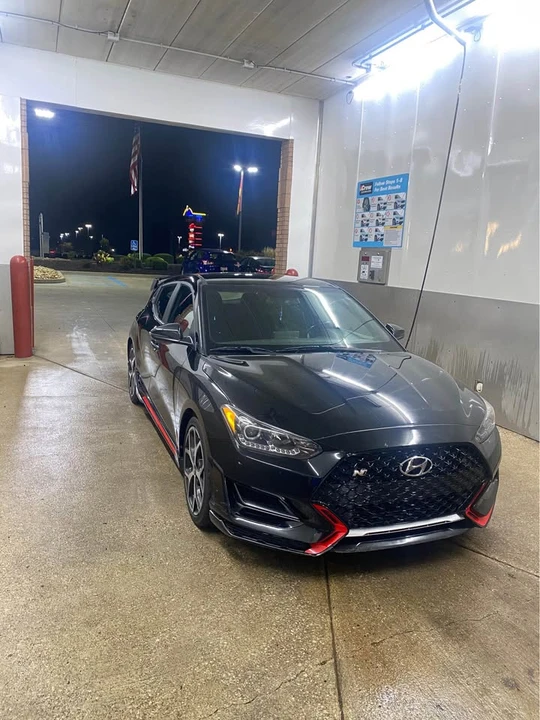 2019 Hyundai Veloster N - Image 2 of 7